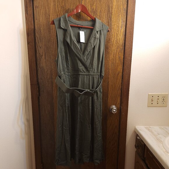 Torrid Size 3 (22/24W) Olive Green Twill Sleeveless Midi Belted Dress NWT - Picture 8 of 16